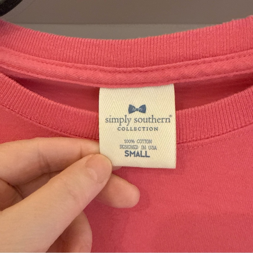 Small simply southern pink long sleeved T shirt Dog Kisses and Pizza - Picture 4 of 7